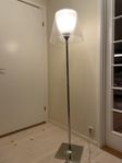 FLOS: KTribe F2 golvlampa, Philippe Starck