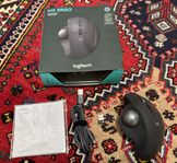 Logitech MX Ergo tumstyrd trackball