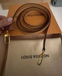 LOUIS VUITTON axelrem