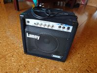 Laney RB1 basförstärkare