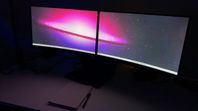 Två MSI Optic MAG241cr Curved Monitor + Skärmställ