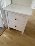 Ikea Hemnes nattduksbord bortskänkes 