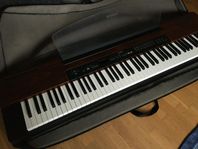 Elpiano Yamaha P-120 i gott skick