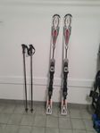 Atomic o Fischer slalom skidor 160