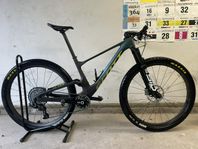 Scott Spark RC World Cup Evo AXS svart/prizm - 2022