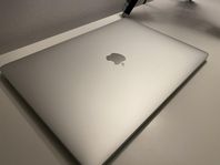 MacBook Pro 2016 – 13 tum, 16 GB RAM, 256 GB SSD