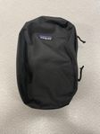 Patagonien black hole cube medium 