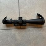 Leupold Mark5 HD 5-25x56 med Spuhr montage