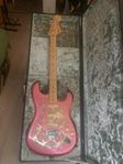 Fender Stratocaster Pink Paisley MIJ 84-87