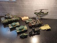 Tanks, bil, helikopter, MC, krigargubbar och deras vapen