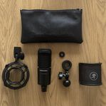 Audio Technica AT2020 XLR Mikrofon + Accessoarer