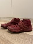 Nike Kyrie 2 - Red Velvet