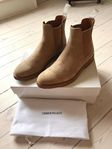 COMMON PROJECTS Suede Chelsea Boots