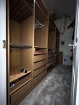 Garderobshyllor Walk in closet