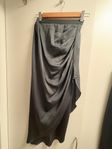 Ahlvar Gallery Tilda silk skirt deep forest storlek M