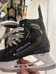 Skridsko yth Bauer Supreme M5 PRO stl Y13D