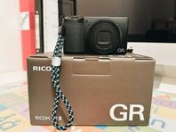 Ricoh GR III