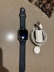 Apple Watch SE (GPS) • 44 mm aluminium