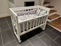 Troll Oslo bedside crib