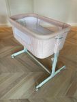 Bedside crib/ sidosäng/ resesäng för bebis