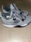 Jordan 4 Cool Grey