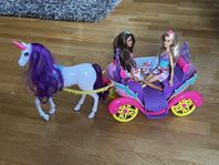 Barbie Dreamtopia häst, vagn och dockor