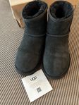 UGG Classic Mini II, svart strlk 36