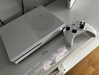 Xbox one s + 1 handkontroll 