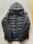 canada goose Lodge hoody Storlek M svart fint skick