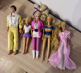 3 Barbie, 1 Ken, 1 Skipper och tillbehör i super fint skick