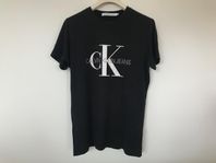 T-Shirt Calvin Klein