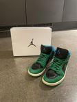 Air Jordan 1 Mid stlk 40.5