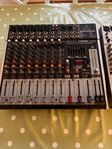 2 stycken Behringer analoga mixerbord