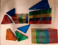 67 bitar magna tiles. Helt nya. 