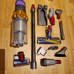 Dyson V15