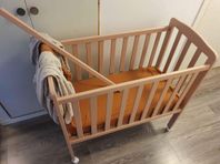 Bedside crib