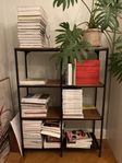 Hyllor / Bookshelf 