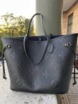 Louis Vuitton Neverfull MM black Leather