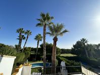 Villa med egen pool, utsikt över golfbanan Villamartin 