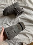 Ugg Mini Classic