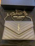 YSL Saint Laurent wallet on chain väska Cassandre grå