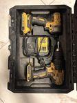 Dewalt XR 18V skruvdragare och slagborrmaskin i väska.