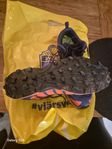 Trailskor Inov 8 