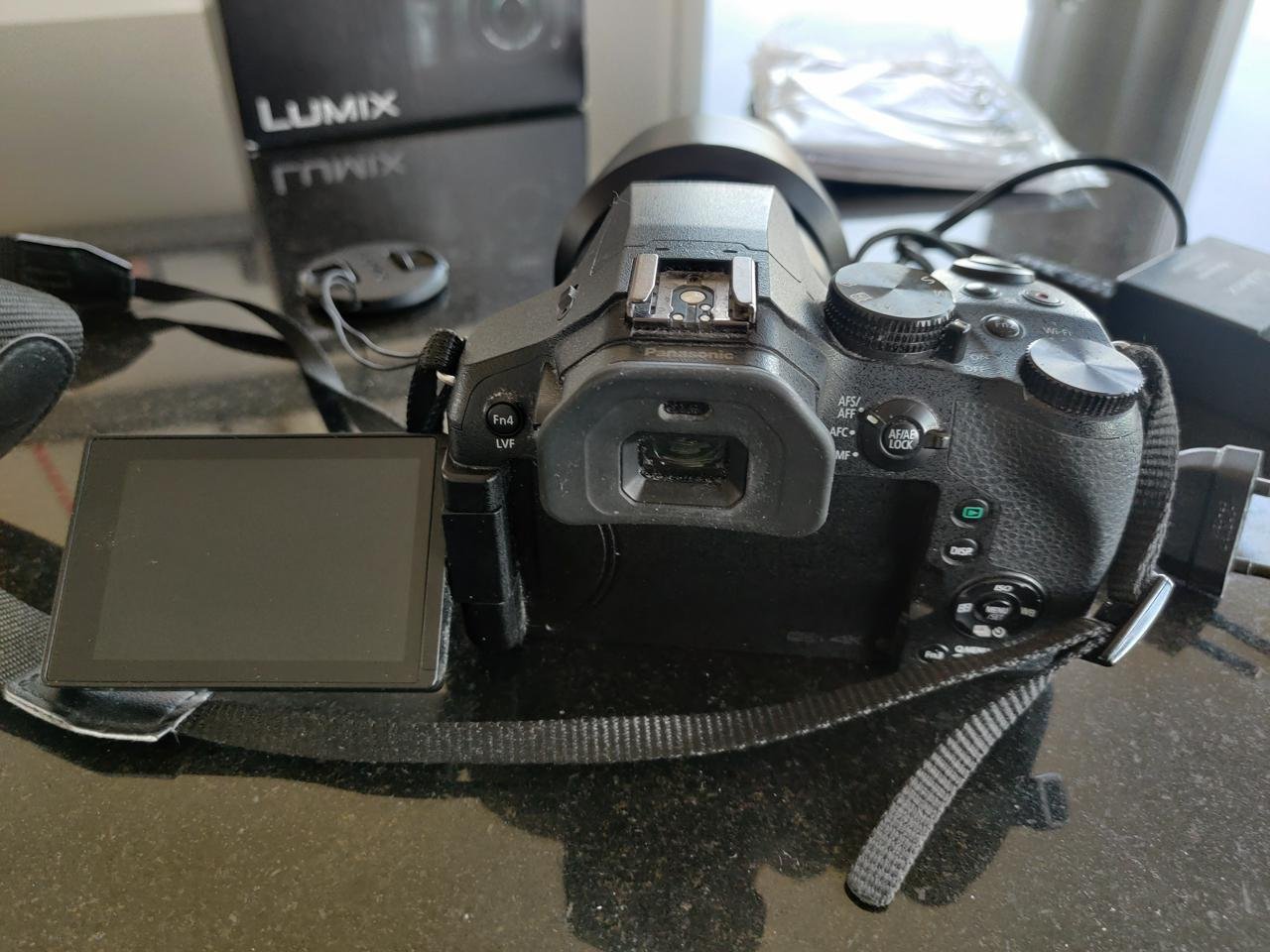 Panasonic Lumix DMC-FZ300