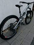 YT Jeffsy 27,5” S 2023