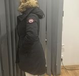 Canada goose jacka dam XS