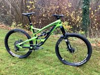 YT Capra CF comp kolfiber 27.5