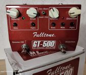 Pedal: Fulltone GT-500, F.E.T. Distortion/Booster