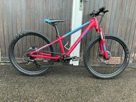 Cube 240 (24” barncykel)