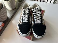 VANS OLD SCHOOL 42